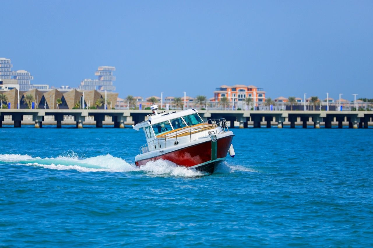 40ft Luxury Yacht View